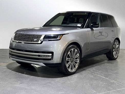 Used 2023 Land Rover Range Rover SE image 7