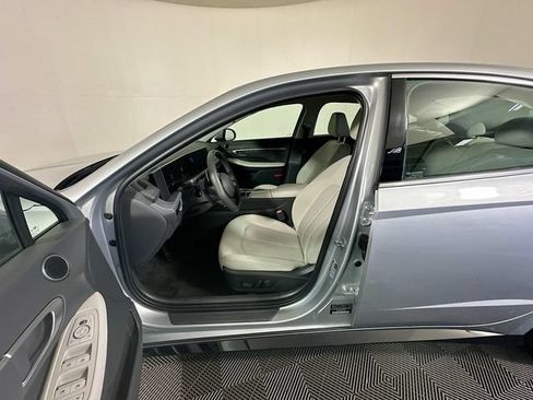 Used 2024 Hyundai Sonata SEL FWD image 12