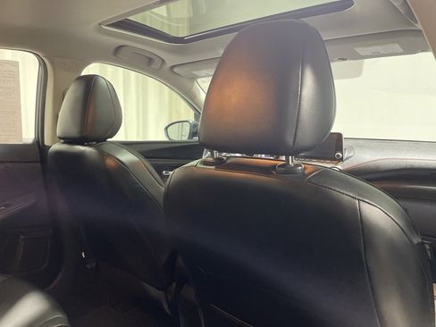 Used 2024 Nissan Sentra SR w/ SR Premium Package image 11