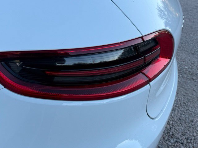 Used 2015 Porsche Macan S AWD/4WD image 11