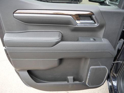 Used 2023 GMC Sierra 1500 Elevation image 24