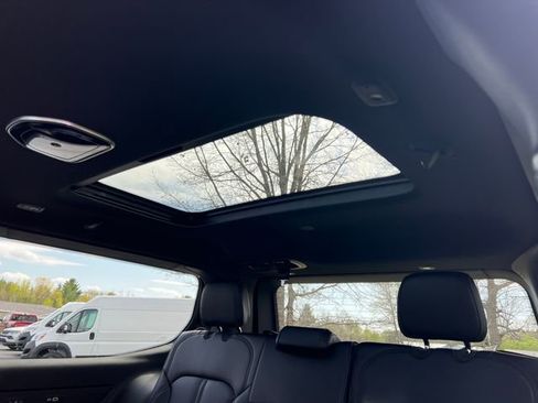 New 2026 Jeep Grand Wagoneer Limited AWD/4WD image 10