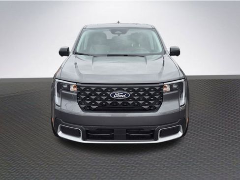 New 2025 Ford Maverick Lariat w/ 4K Tow Package image 3