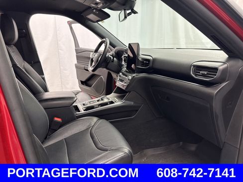 Used 2020 Ford Explorer ST w/ Premium Technology Package AWD/4WD image 32