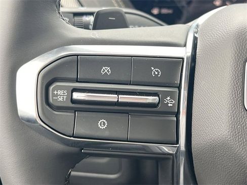 New 2026 GMC Yukon Elevation image 13