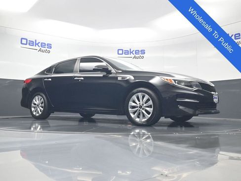Used 2018 Kia Optima LX w/ 17" Alloy Wheels Package FWD image 37