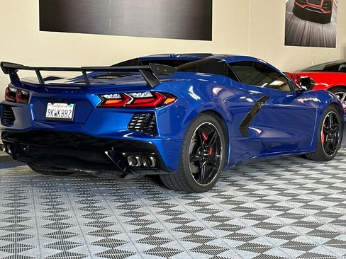 Used 2022 Chevrolet Corvette Stingray Convertible w/ Z51 Performance Package RWD image 4