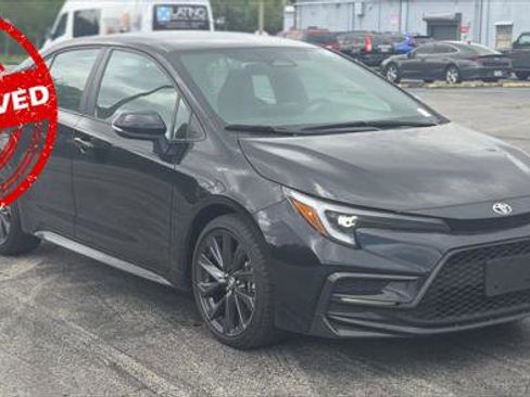 Used 2024 Toyota Corolla SE image 2