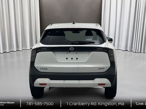 New 2026 Nissan Kicks SV w/ Cold Weather Package image 6