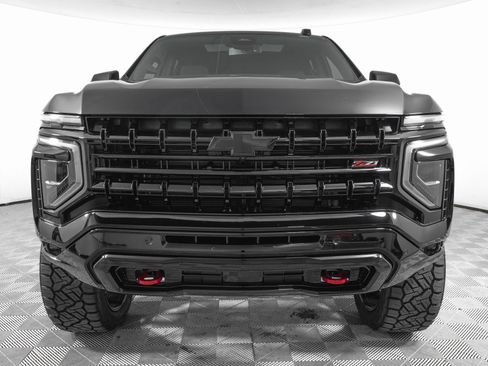 Used 2026 Chevrolet Tahoe Z71 w/ Comfort Package image 3