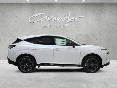 New 2026 Nissan Murano Platinum w/ Cargo Package AWD/4WD image 17