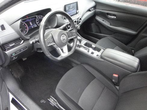 Used 2021 Nissan Sentra SV FWD image 7