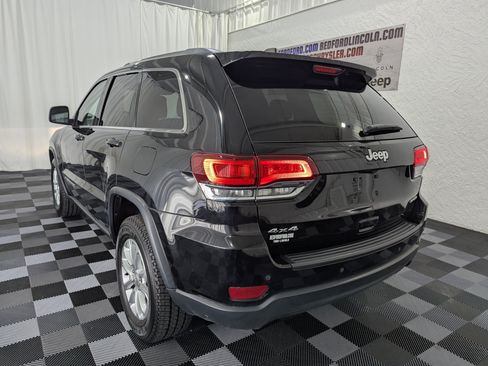 Used 2021 Jeep Grand Cherokee Laredo AWD/4WD image 10