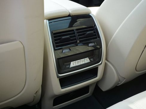 Used 2022 BMW X5 sDrive40i w/ M Sport Package RWD image 28