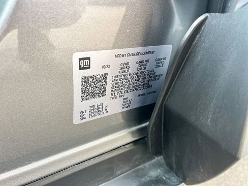 Used 2024 Chevrolet Trax RS FWD image 31