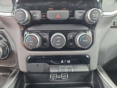 Used 2022 RAM 1500 Big Horn AWD/4WD image 27