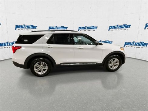 Used 2023 Ford Explorer XLT image 12