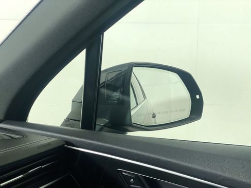 Used 2023 Audi Q7 2.0T Premium image 11