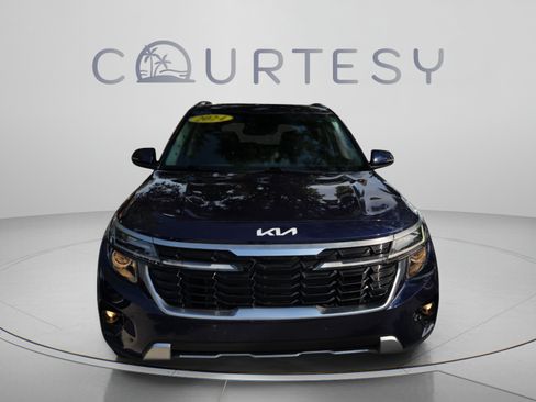 Used 2024 Kia Seltos EX FWD image 9