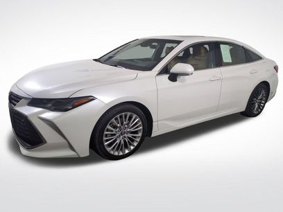 Used 2020 Toyota Avalon Limited w/ All Weather Liner Package