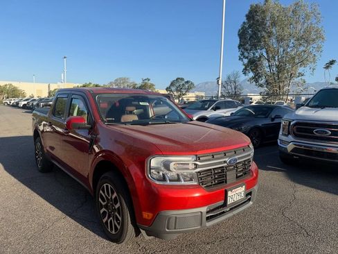 Used 2022 Ford Maverick Lariat w/ Lariat Luxury Package FWD image 2