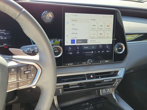 Used 2025 Lexus RX 350 FWD w/ Technology Package image 22