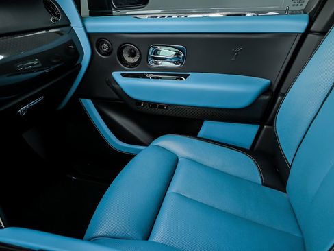 Used 2023 Rolls-Royce Cullinan Black Badge w/ Driver's Package image 43