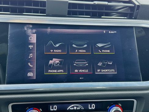 Used 2021 Audi Q3 2.0T Premium w/ Convenience Package image 9