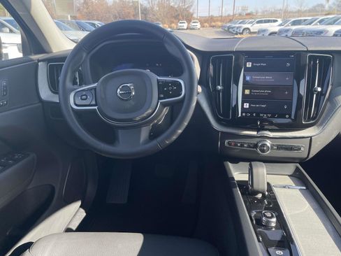 Certified 2025 Volvo XC60 B5 Plus image 14