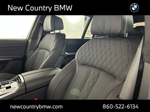 New 2026 BMW X7 M60i image 14