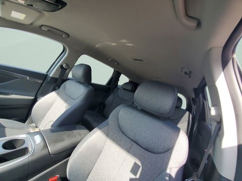 Used 2023 Hyundai Santa Fe SEL AWD/4WD image 18