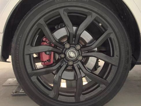 Used 2019 Land Rover Range Rover Sport SVR image 8