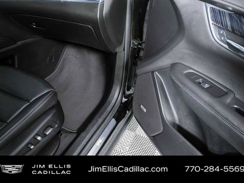 Used 2020 Cadillac XT6 Premium Luxury FWD image 25