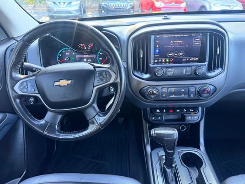 Used 2019 Chevrolet Colorado Z71 AWD/4WD image 17