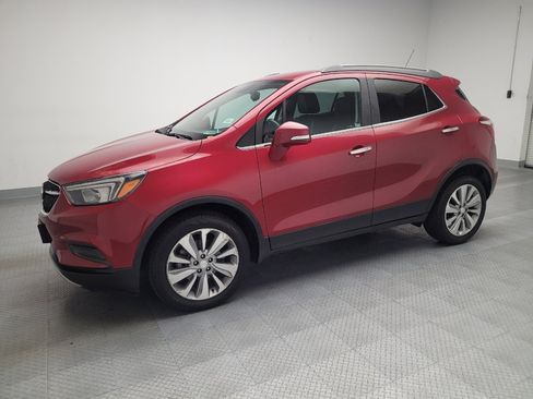 Used 2018 Buick Encore Preferred FWD image 2