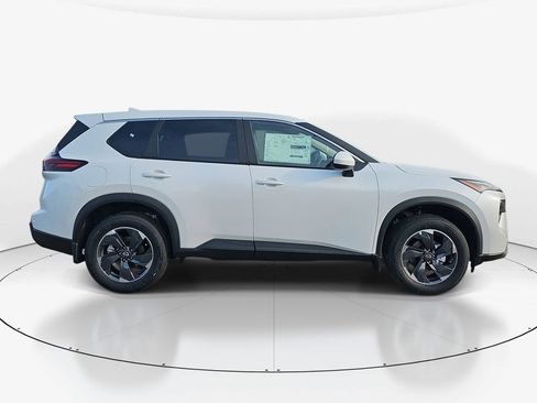 New 2026 Nissan Rogue SV image 4