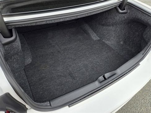 Used 2023 Dodge Charger SXT image 12