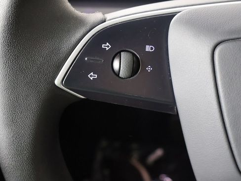 Used 2024 Tesla Model 3 Long Range RWD image 40