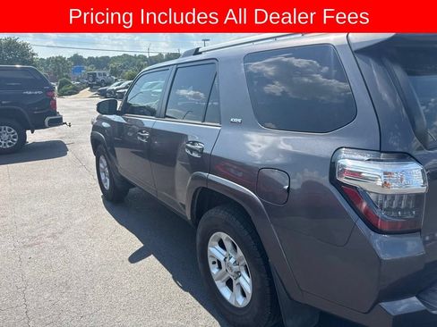 Used 2022 Toyota 4Runner SR5 RWD image 5