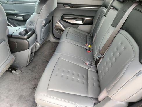 New 2026 Kia EV9 Wind image 8