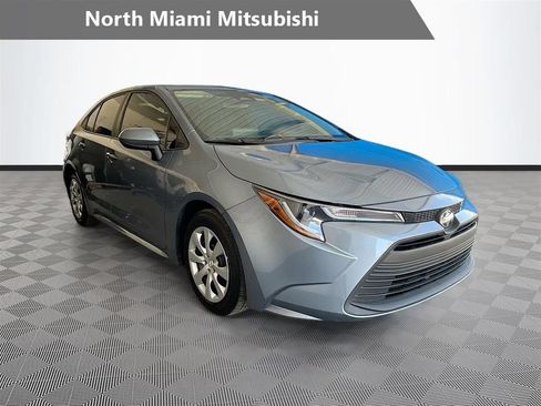Used 2023 Toyota Corolla LE FWD image 1