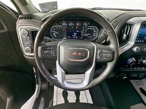 Used 2022 GMC Sierra 1500 SLE image 11