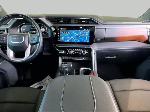 Used 2025 GMC Sierra 1500 Denali AWD/4WD image 16