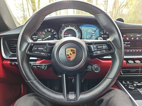Certified 2022 Porsche 911 Carrera S RWD image 18