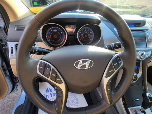 Used 2013 Hyundai Elantra Limited w/ Technology Pkg FWD image 14