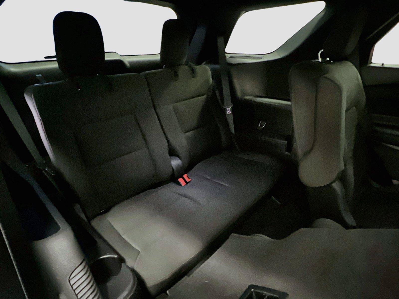 Used 2020 Ford Explorer XLT w/ Comfort Package AWD/4WD image 25