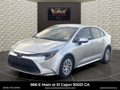 Used 2021 Toyota Corolla LE image 1