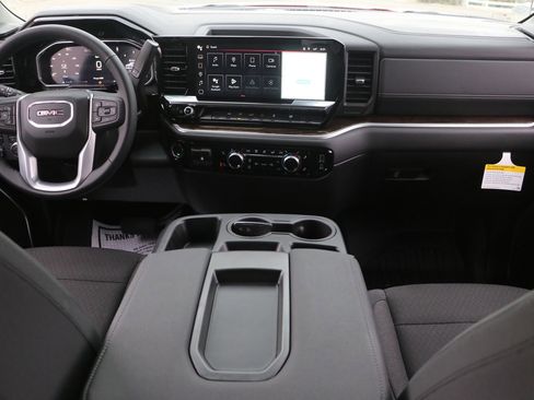 New 2026 GMC Sierra 1500 Elevation w/ LPO, Elevation Black Package image 16