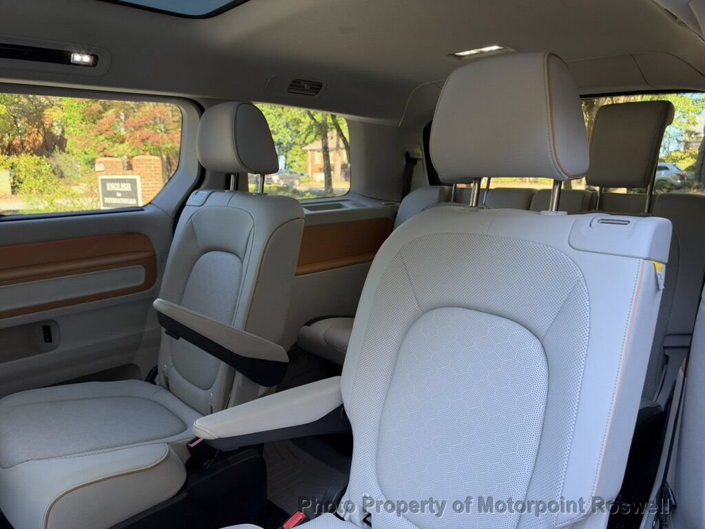 Used 2025 Volkswagen ID. Buzz 1st Edition AWD/4WD image 37