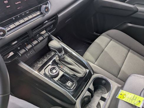 Certified 2024 GMC Canyon Elevation w/ Convenience Package AWD/4WD image 22
